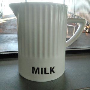 FARMHOUSE MILK pitcher by thl